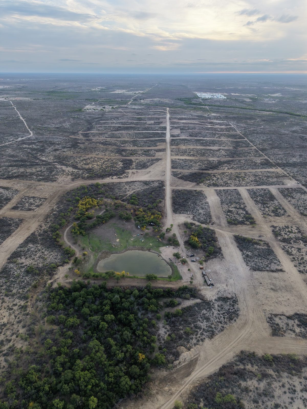 Vista aérea de Ciudad Norte con lago