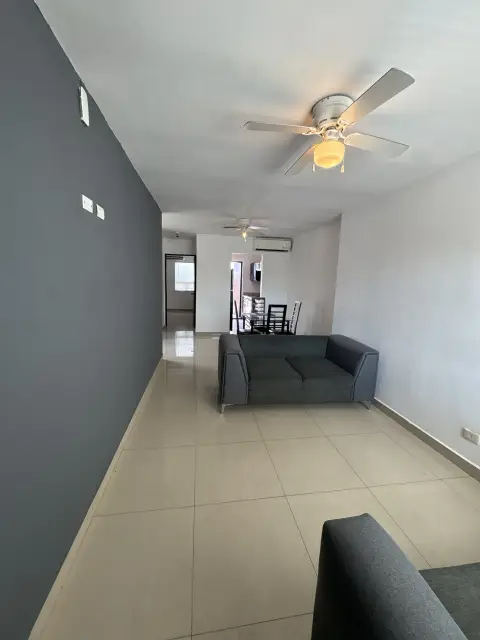 Estancia amueblada con sala